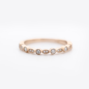 Falcon Round Ring